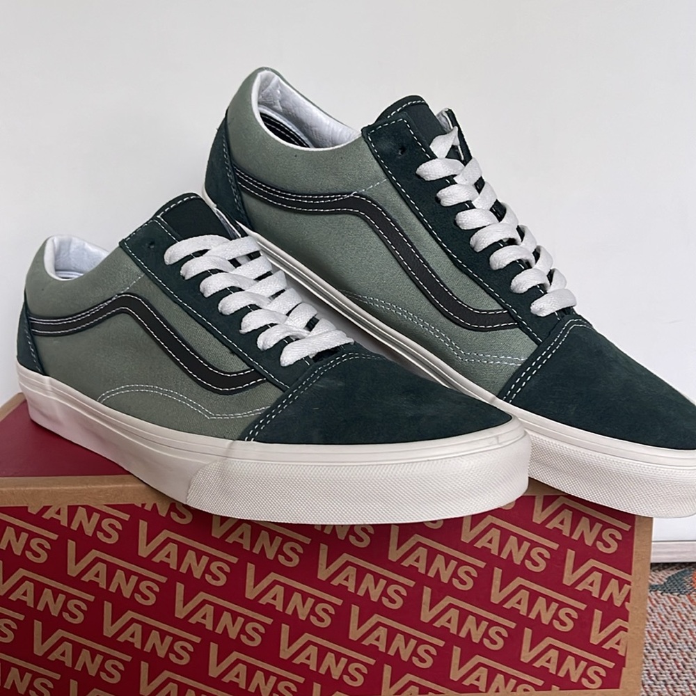 Vans WMNS Old Skool
Earth Tones Green Gables
VN0007NT2LN
Sneakers - Picture 5 of 16